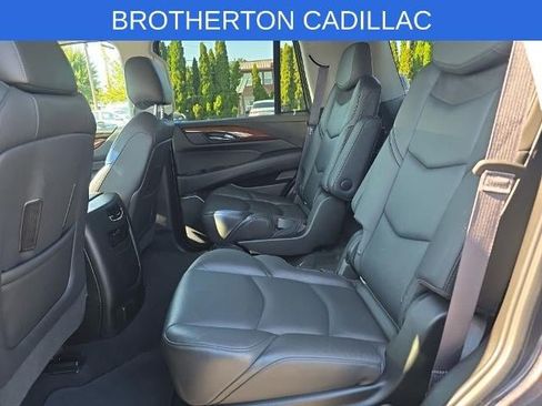Used 2017 Cadillac Escalade Premium Luxury AWD/4WD image 10