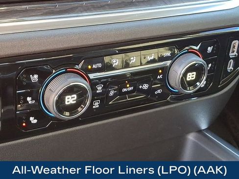 Used 2024 Chevrolet Silverado 3500 LTZ image 20