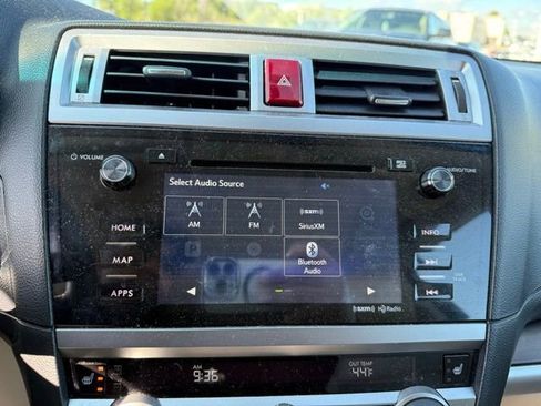 Used 2017 Subaru Outback 2.5i Limited AWD/4WD image 13