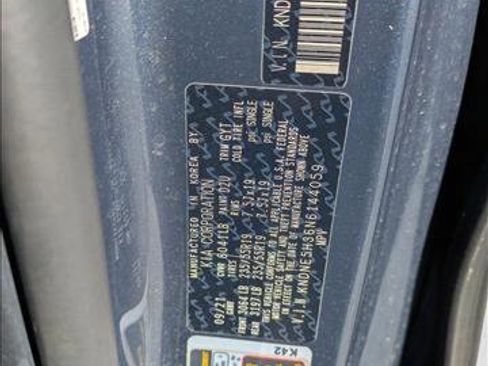 Used 2022 Kia Carnival SX Prestige image 21