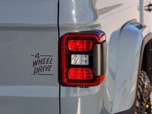 New 2026 Jeep Gladiator Willys image 10