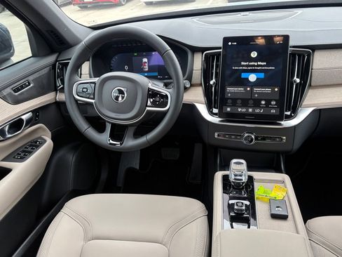 New 2026 Volvo XC90 B6 Plus AWD/4WD image 12