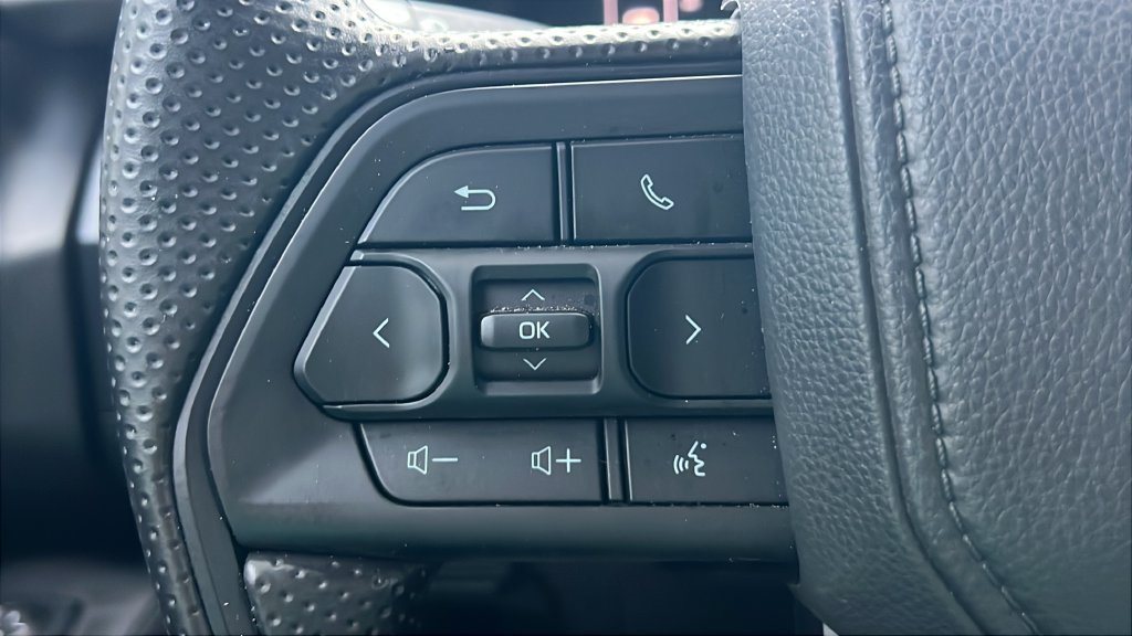 Certified 2025 Toyota Tacoma SR AWD/4WD image 19