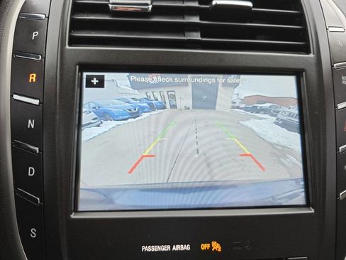 Used 2017 Lincoln MKC Reserve image 24