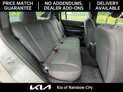 Used 2011 Chrysler 200 LX FWD image 16