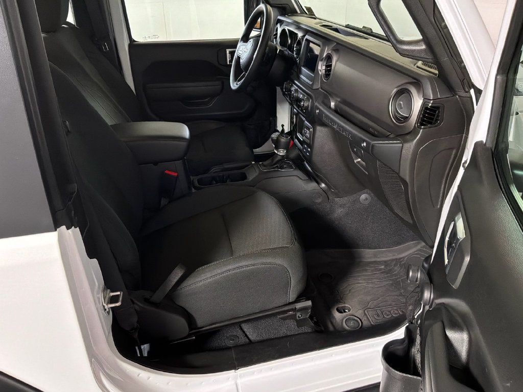 Certified 2022 Jeep Wrangler Sport AWD/4WD image 20