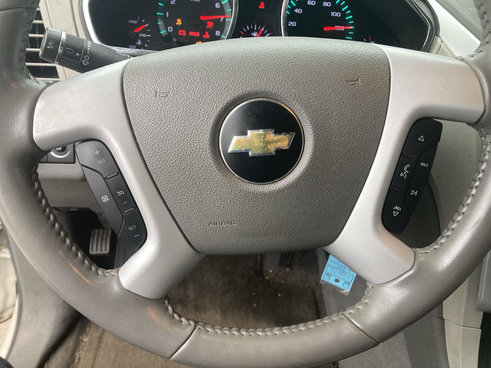 Used 2011 Chevrolet Traverse LT w/ Personal Connectivity Package AWD/4WD image 11