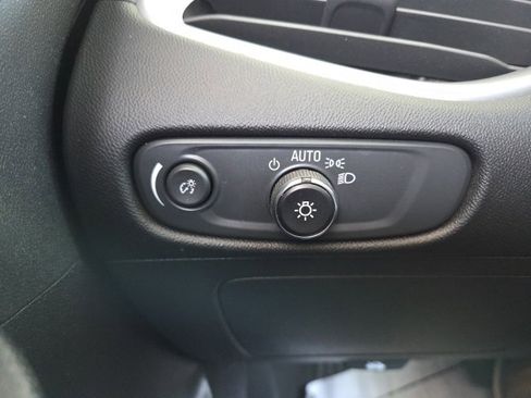 Used 2024 Chevrolet Malibu LT image 41