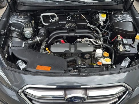 Used 2018 Subaru Outback 2.5i Premium image 24