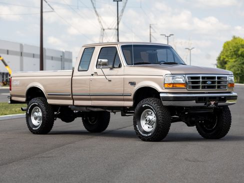 Used 1997 Ford F250 4x4 SuperCab Heavy Duty image 12