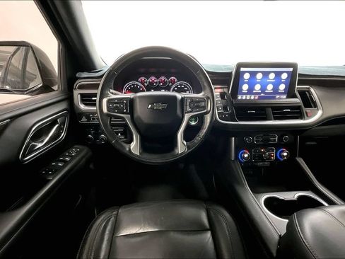 Used 2021 Chevrolet Tahoe Z71 w/ Z71 Signature Package AWD/4WD image 6