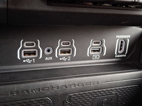 Certified 2025 RAM 1500 Limited image 24