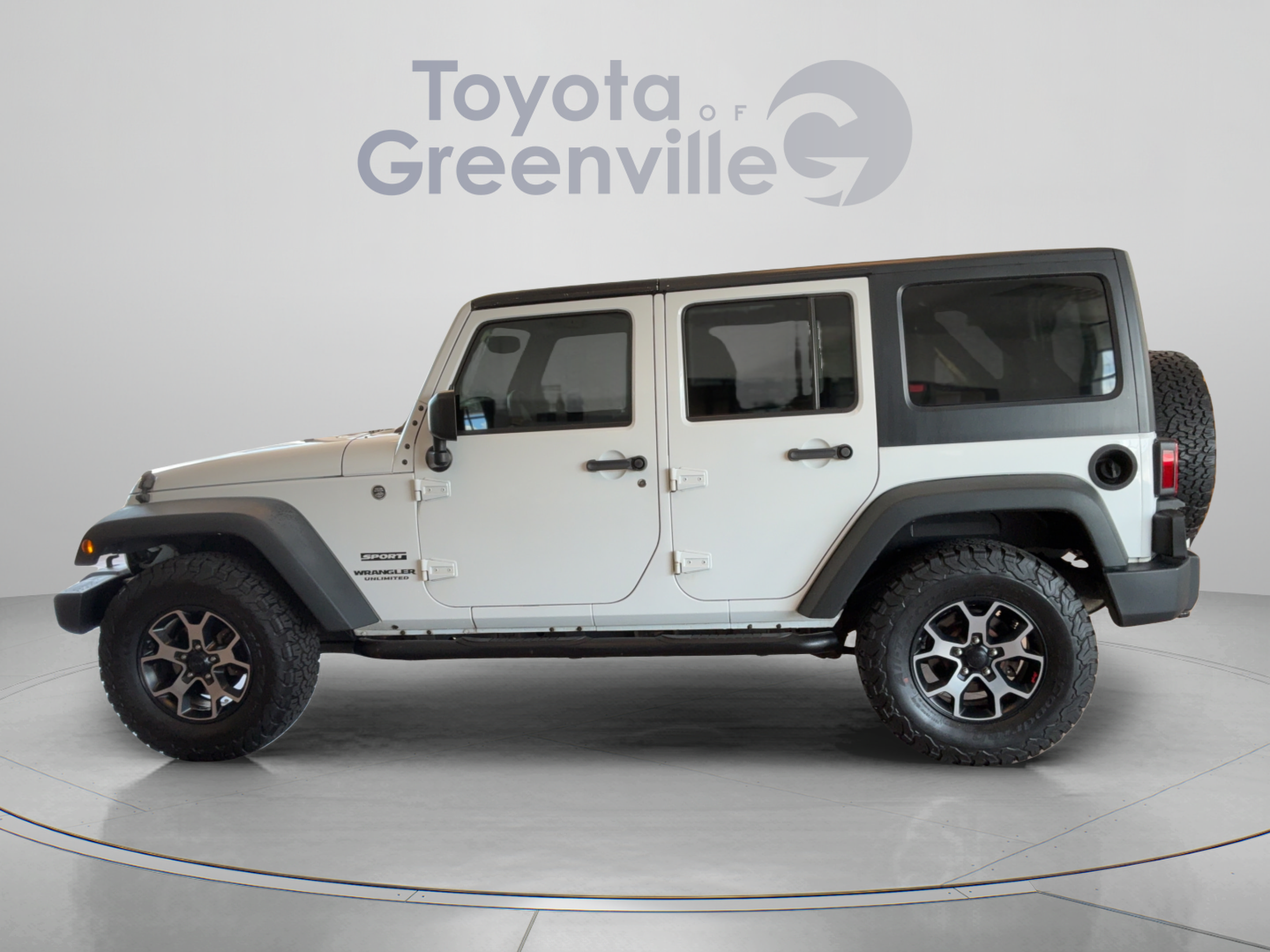 Used 2014 Jeep Wrangler Unlimited Sport w/ Quick Order Package 23S AWD/4WD image 2