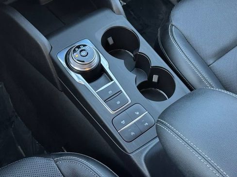Used 2020 Ford Escape Titanium AWD/4WD image 21