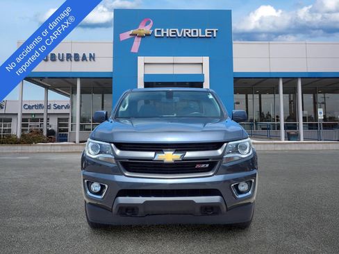 Used 2017 Chevrolet Colorado Z71 AWD/4WD image 2