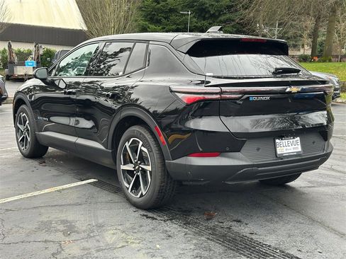New 2026 Chevrolet Equinox EV LT image 3