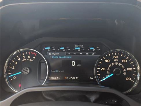 Used 2016 Ford F150 Platinum w/ Equipment Group 701A Luxury image 10