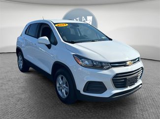 Certified 2021 Chevrolet Trax LS w/ Tint and Cruise Package image 1