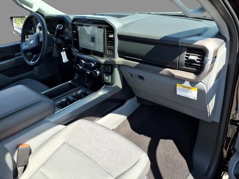 New 2026 Ford F150 XLT w/ XLT Chrome Appearance Package AWD/4WD image 10
