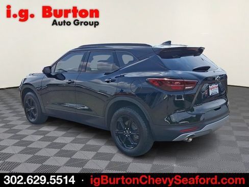 Used 2023 Chevrolet Blazer LT w/ Convenience Package FWD image 4