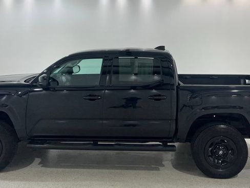Used 2021 Toyota Tacoma SR AWD/4WD image 2