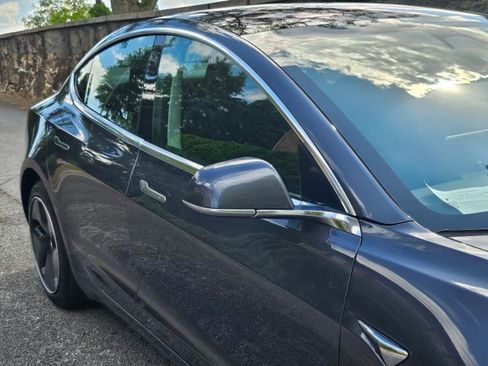 Used 2018 Tesla Model 3 Long Range AWD/4WD image 17