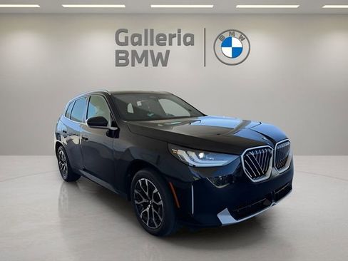 Used 2025 BMW X3 xDrive30i w/ Premium Package AWD/4WD image 4