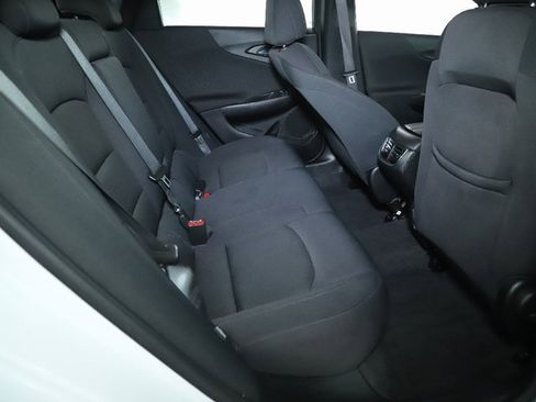 Used 2024 Chevrolet Malibu LT image 32