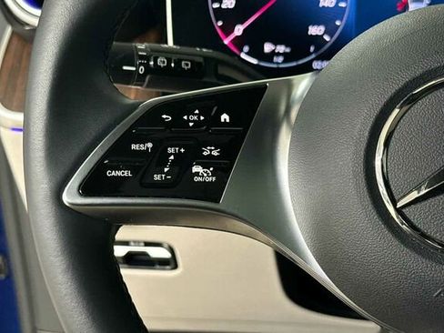 Used 2025 Mercedes-Benz GLC 300 GLC 300 image 31