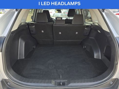 Used 2019 Toyota RAV4 LE image 18