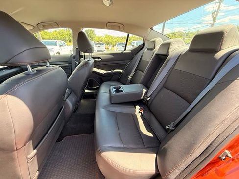 Used 2019 Nissan Altima 2.5 SR AWD/4WD image 16