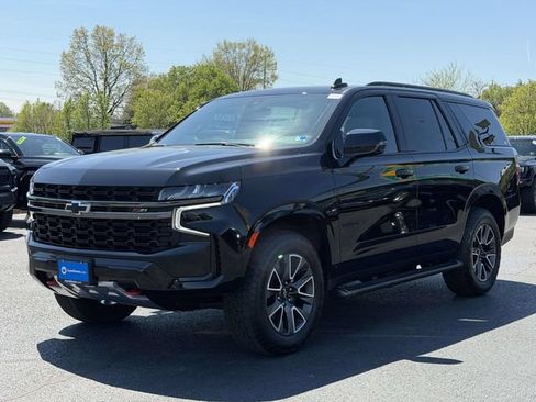 Used 2022 Chevrolet Tahoe Z71 w/ Z71 Off-Road Package AWD/4WD image 4