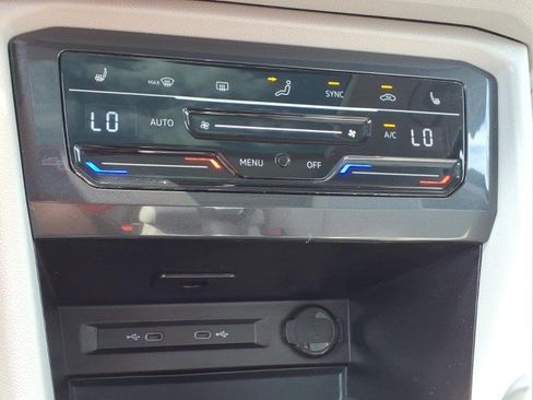 Certified 2024 Volkswagen Tiguan SE AWD/4WD image 21