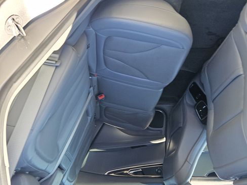 Used 2022 Lincoln Nautilus Reserve w/ Luxury Package image 5