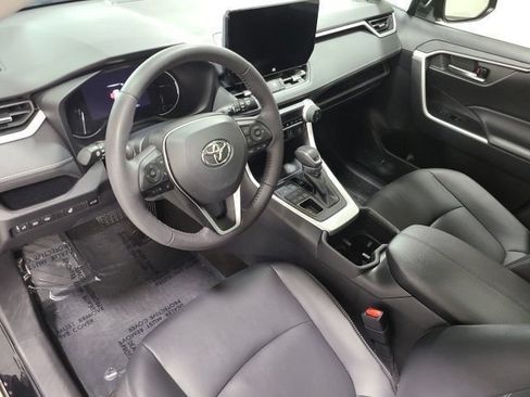 Certified 2023 Toyota RAV4 XLE Premium AWD/4WD image 27
