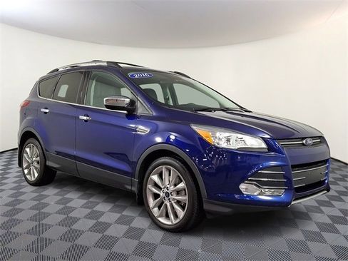 Used 2016 Ford Escape SE w/ SE Chrome Package image 1