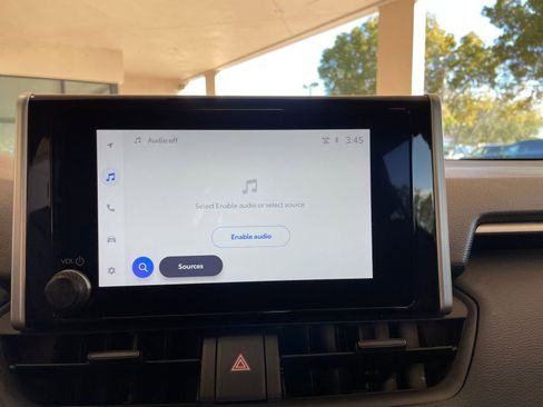 Used 2025 Toyota RAV4 XLE image 17