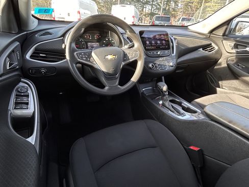 Used 2024 Chevrolet Malibu LT FWD image 24