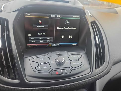 Used 2015 Ford Escape SE w/ Equipment Group 201A image 11