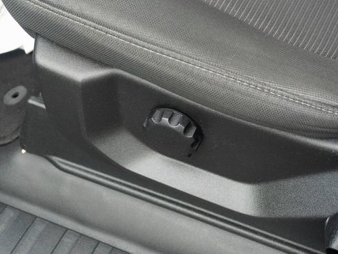 Used 2019 Ford F150 XL w/ Equipment Group 101A Mid AWD/4WD image 18
