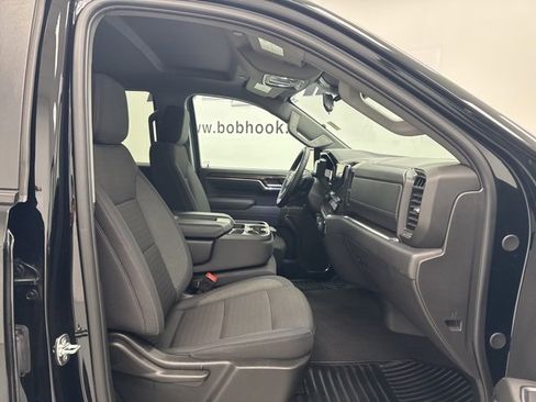 Used 2025 Chevrolet Silverado 1500 LT image 32