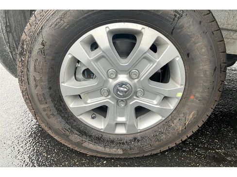 New 2025 RAM ProMaster 2500 w/ Quick Order Package 22G SLT image 12