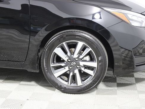 Used 2025 Nissan Versa SV FWD image 20
