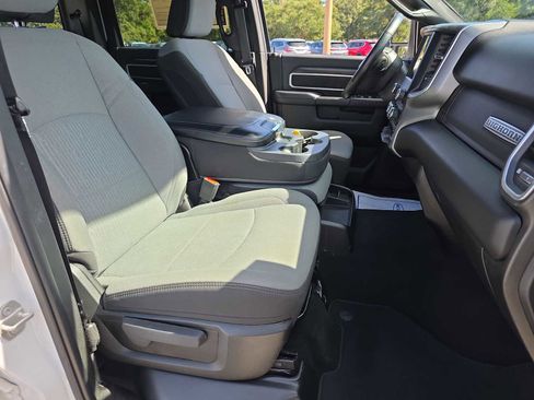 Used 2024 RAM 2500 Big Horn image 28