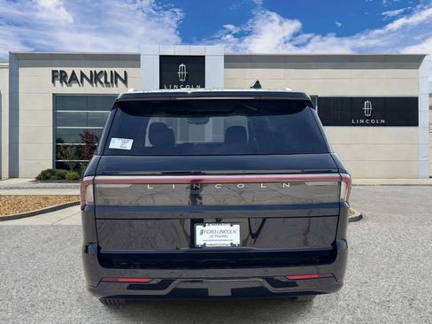 New 2026 Lincoln Navigator Reserve AWD/4WD image 6