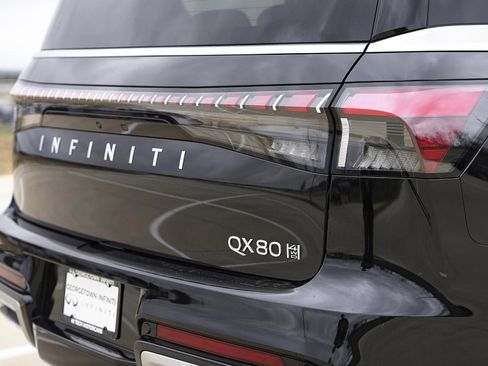 New 2025 INFINITI QX80 Sensory image 7