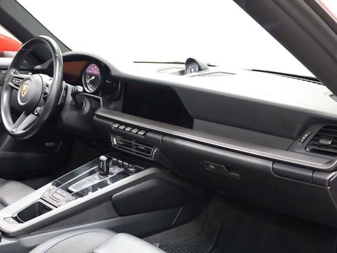 Certified 2022 Porsche 911 Carrera RWD image 6