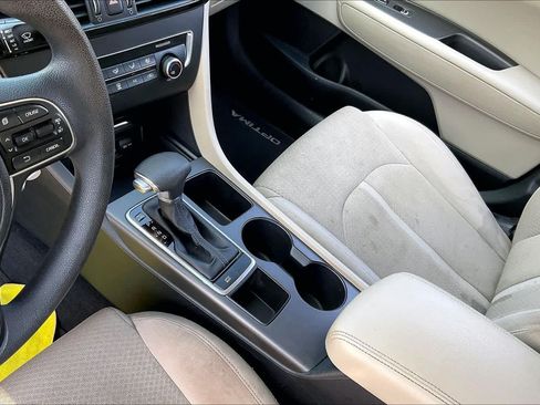 Used 2016 Kia Optima LX FWD image 16