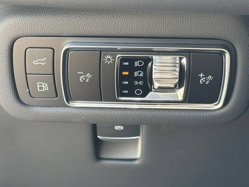 New 2026 Lincoln Nautilus Reserve AWD/4WD image 32