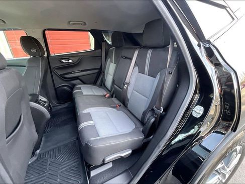 Used 2023 Chevrolet Blazer LT image 25